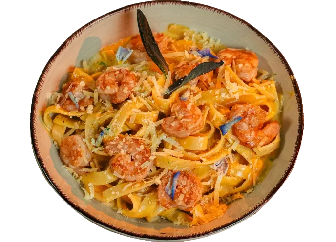 Fettuccine Huancaína & Camarones — delivery gourmet Cartagena NÓMADA